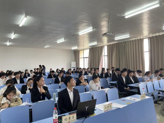 首页>新闻中心>经管新闻>吴小刚在会上指出,经过前期打磨,相信同学们